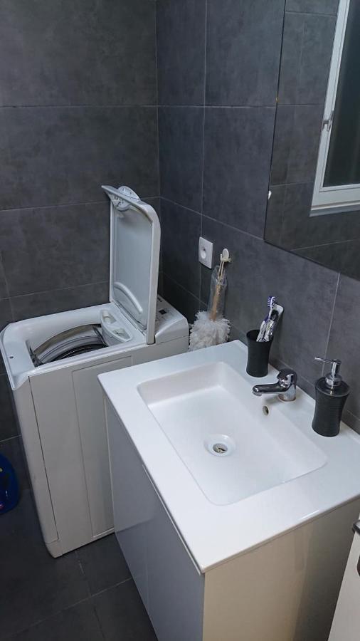 Appartamento * Moulin Rouge Getaway * 1br + Desk + Gym Weights *